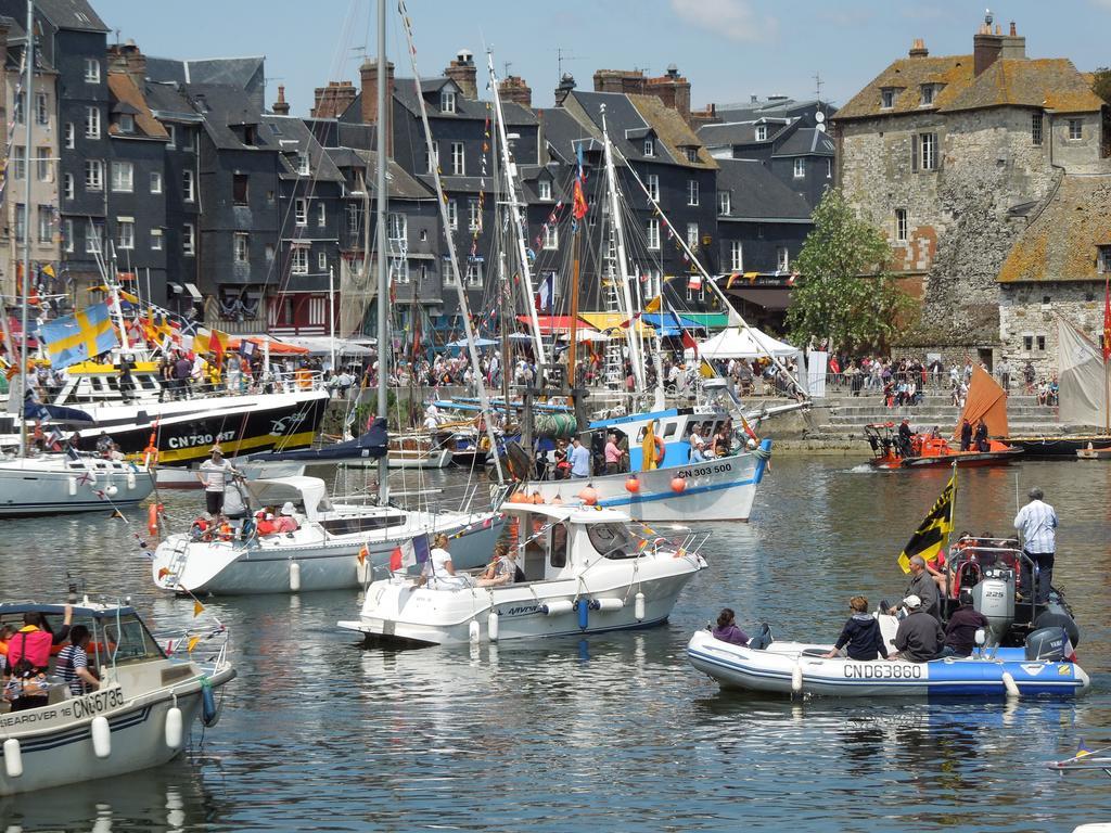 Appartement Bourgeois Honfleur Bagian luar foto